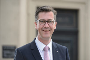 porträts oberbürgermeister christian schuchardt